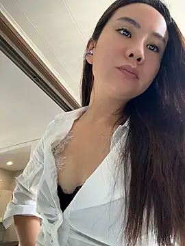 Yioyio-666 - 众筹给妍妍交房租