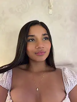 AlessiaVallmont - DOMI close up pussy play