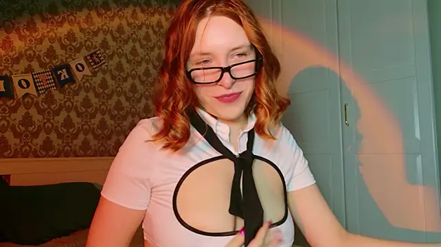 Mikka_Blush - Show boobs 5 min