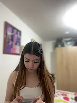 Cloew_Marz - Show and oil + Fingers in pussy