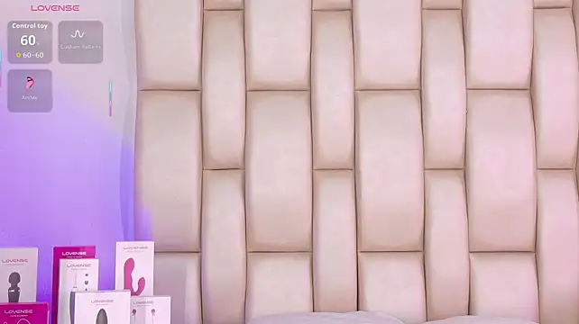 Shasa_8 - 4 fingers in pussy + 4 fingers in ASS🍑