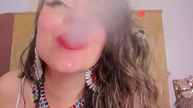 GinnaGrece - plug my ass +10 spanks