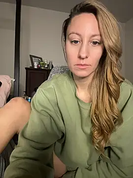 Anne-Laurent - 🍒 titties out + squirt vid 4 LT