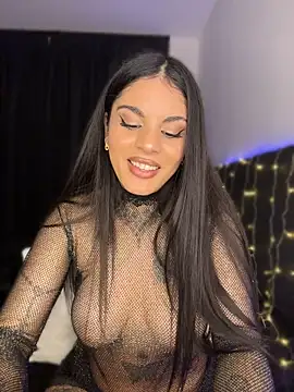 Goldenpussy_1 - Put my wet pussy to cam and touch