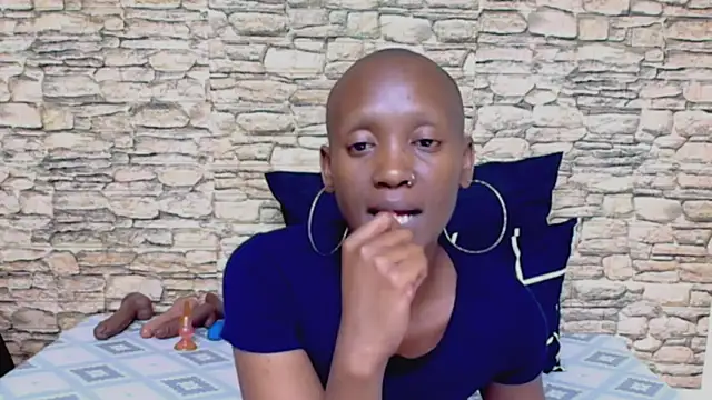 EbonyOlive69 - Help to make my fees for My Princess