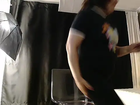 Rosalie_Durand - show pussy + toy control 15 sec