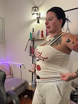 InKed-Kathy - squirt in your face + live vid LT