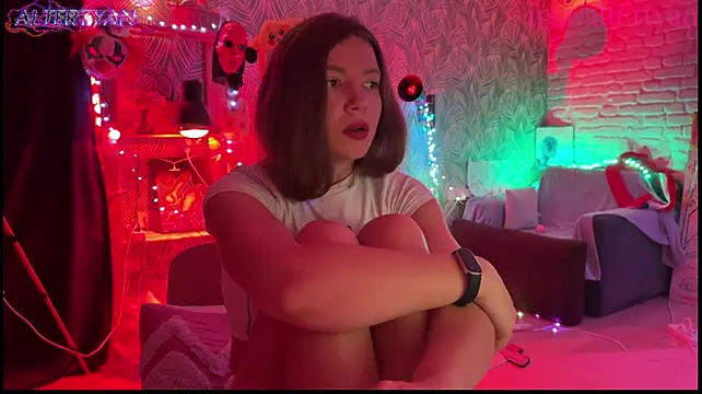 Altertyann - 10 squats over the camera