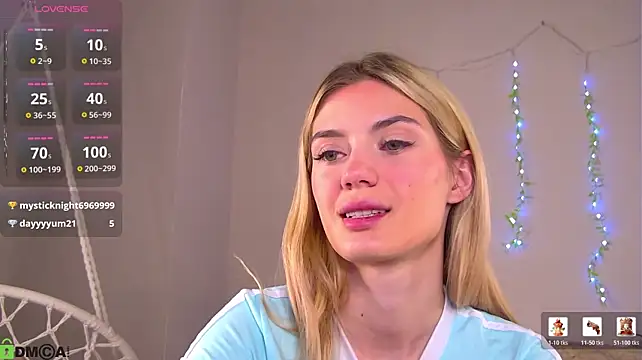 Cherry_Price - fingers in pussy