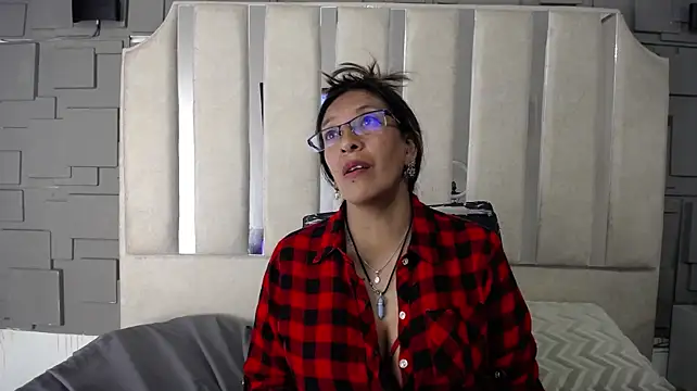 Sami29_ - Sensual striptease 💋