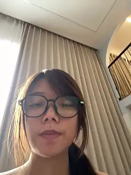 Puting_q - 户外偷偷闪露