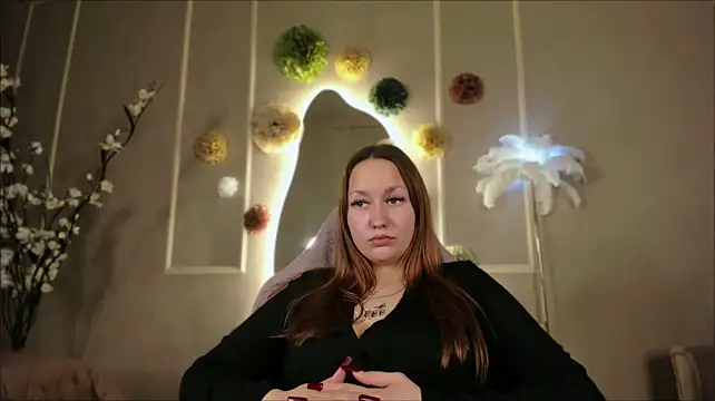 Ophelia_Vex - Squeeze boobies close to cam