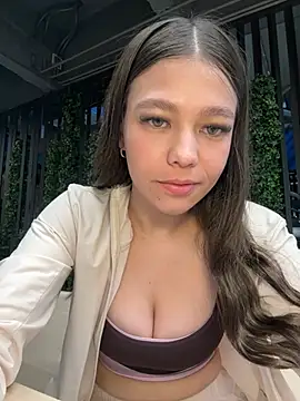 Alyshanon18