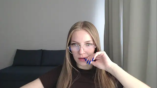 HitGyrl - I will dancein panties