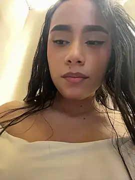 Sara-Castillo - DOMI INSIDE PUSSY IN DRESSING ROOM + CUM