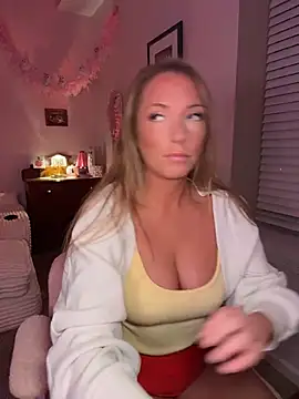 Prettymouthpeach - Cum show