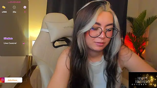 dakottaa_