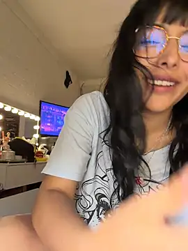 Kaithra - mamada dildo