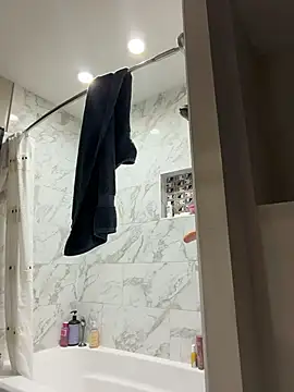 Cutiepiespanks - 🫧🧼Shower Get Me Soaked🧼🫧