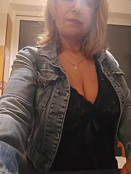 Elacoquette - Cum time..squirt all over
