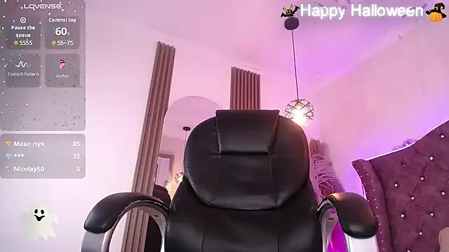 AmaraDavis1 - Doggy style NO pantys + Spanks x10