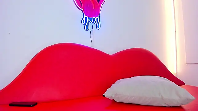 Litzy1_ - two dick in the mouth open wide