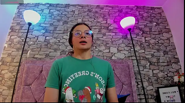 Nicky_angel1 - 4 fingers pussy
