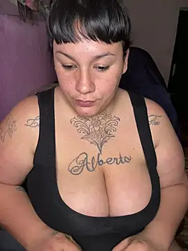 TuFantasiaYTuMorbo - Fuera ropa