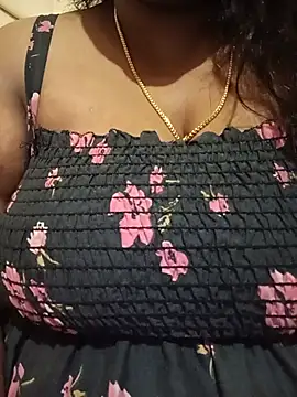 Shilpa_32 - Pussy and boobs oil massage