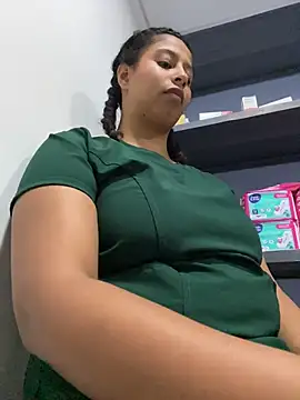 Chloefixxx - dildo in pussy