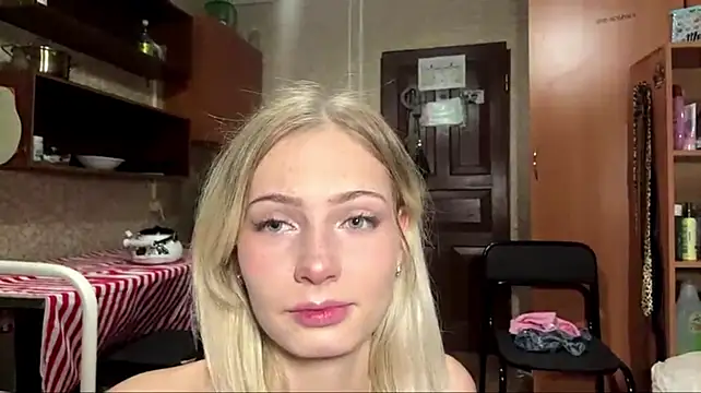 LynnMontiel - show ass