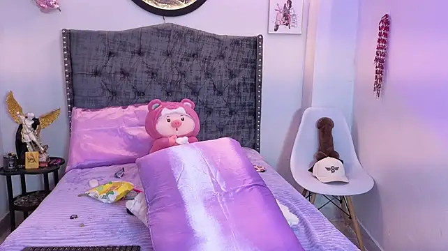 Kyana_cream - BOUNCING MY BIG, FAT ASS 🍑🔥💥