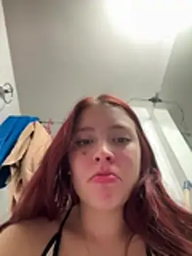 TuSarita - Will you warm me up in the store? 🤤