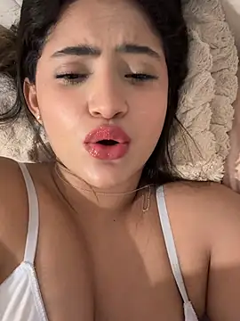 Isa_squirt1 - SPANK MY ASS X7👻 LEVEL FAV 55👻