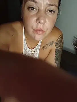Islandwoman - Orgasmo com brinquedo