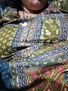 Hot_indian_Milf - Pussy Show