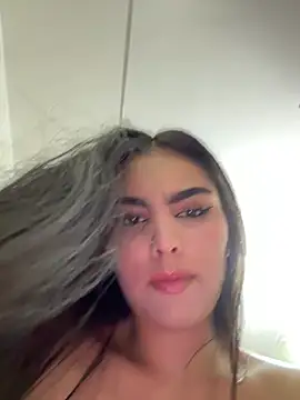 Maddy_Rouse_ - One finger in my delicius ass
