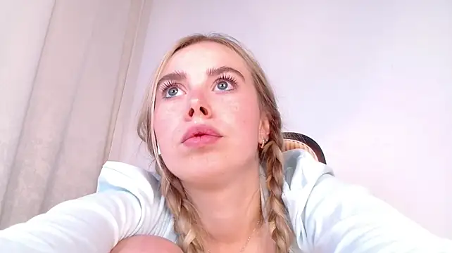 Sofiaa_here - booty twerking