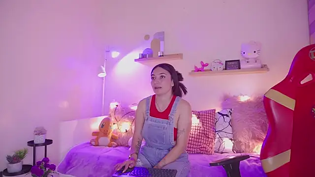 Issa_monterrey - Show tits