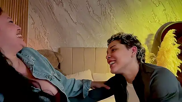 MarcellaGriffin - Show Lesbian // Lick Pussy