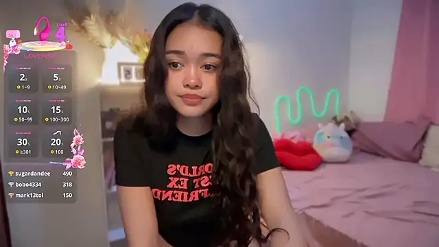 Roxxy_Bloom - SHOW PUSSY CLOSER TO CAM