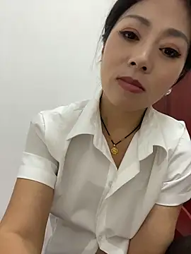 Lipinger - 实现丝袜自由