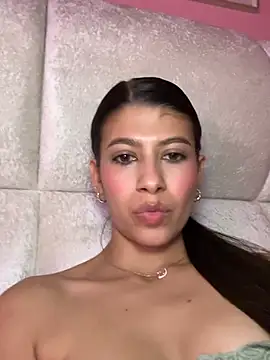 Lenapink19 - Show tits and rub pussy