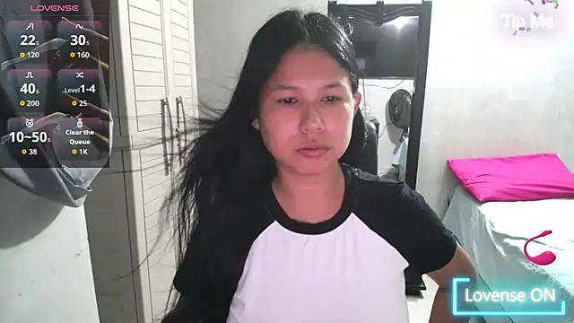 Letty_Plugxo - Shake that ass, bitch.
