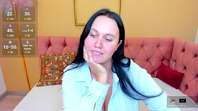GloriaBates - tease peachy and round ass
