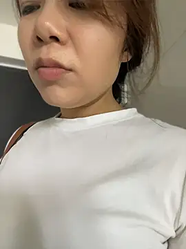Si-si-love - 明天户外找个陌生人摸我的胸