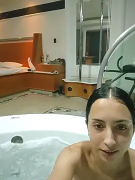 AsLince - Peladinhas dançando no pole