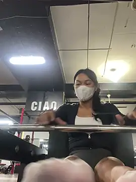 HoneyNana2000 - Take off bara on the bus. Cởi áo zú🫣💦
