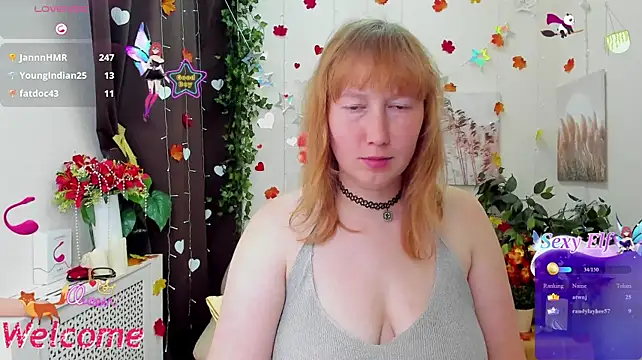 Tata_foxy_x - stand naked and do a 360 turn