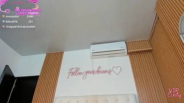 MartinaWestt - SPANK ASS X5😋